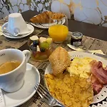 Le Berry Saint-nazaire Отель 3*