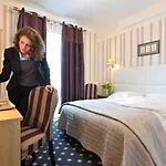 Le Berry Saint-nazaire 3* Сен-Назер
