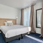 Отель Le Berry Saint-nazaire 3*