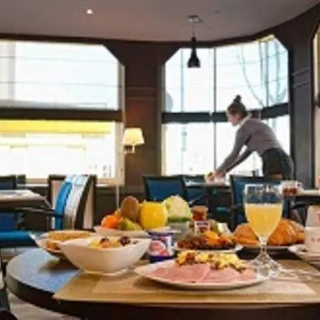 Hotel Le Berry Saint-nazaire 3*