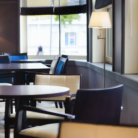 Hotel Le Berry Saint-nazaire