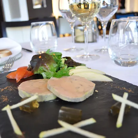 Отель Le Berry Saint-nazaire 3*