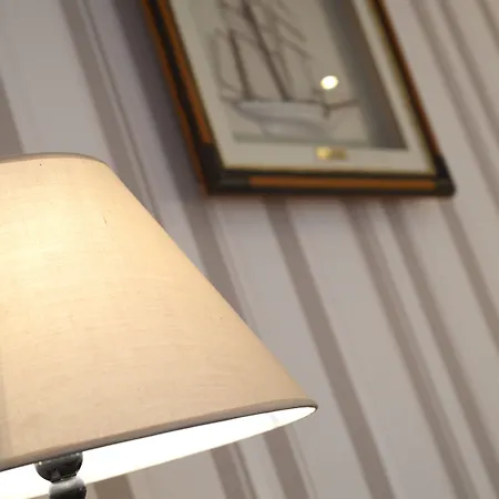 Le Berry Saint-nazaire Отель 3*