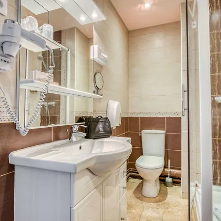 Le Berry Saint-nazaire 3* Сен-Назер