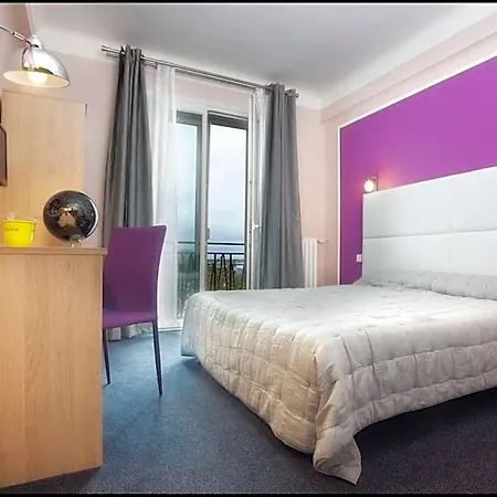 Le Berry Saint-nazaire 3* Saint-Nazaire (Loire-Atlantique)