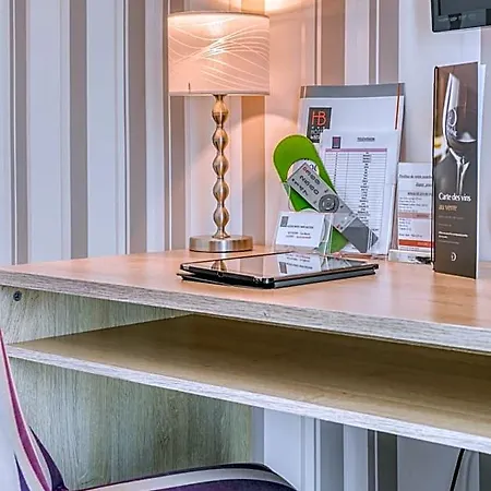 Le Berry Saint-nazaire Hotel 3*