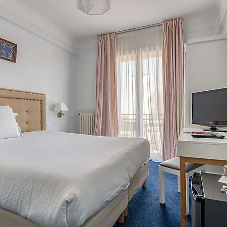 Le Berry Saint-nazaire Hotel