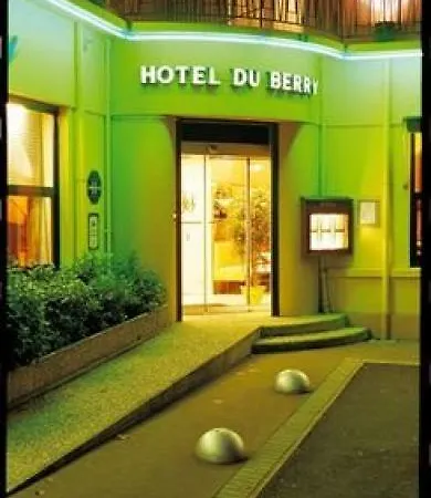 Le Berry Saint-nazaire Отель Сен-Назер