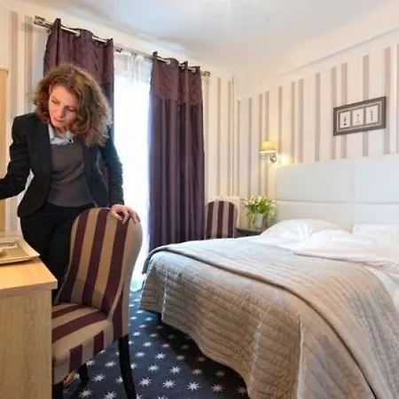 Le Berry Saint-nazaire 3* Saint-Nazaire (Loire-Atlantique)